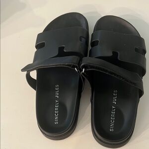 Sincerely Jules Classic Black Slides